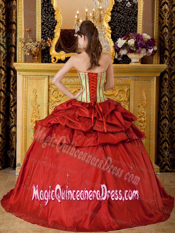 Red Ball Gown Strapless Appliques Taffeta Quinceanera Dress in Silver Spring