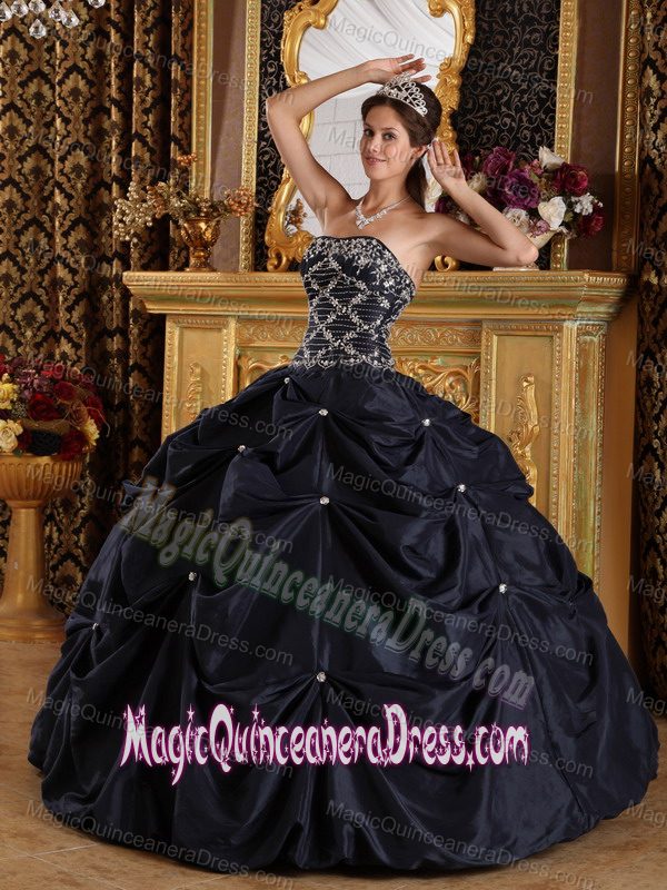 Black Taffeta Strapless Sweet 15 Dresses with Beading and Pick-ups in Ellicott City