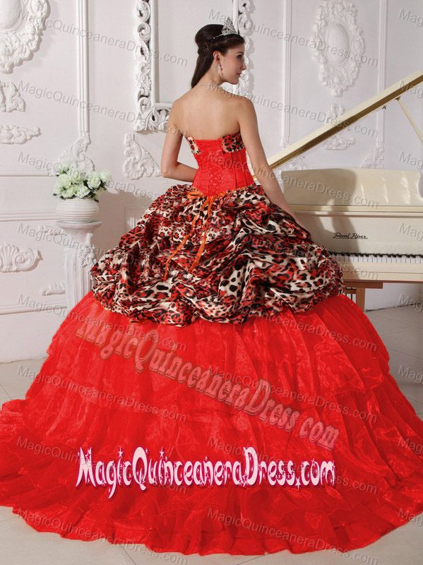 Leopard Appliques Red Quinceanera Gown Dress with Brush Train