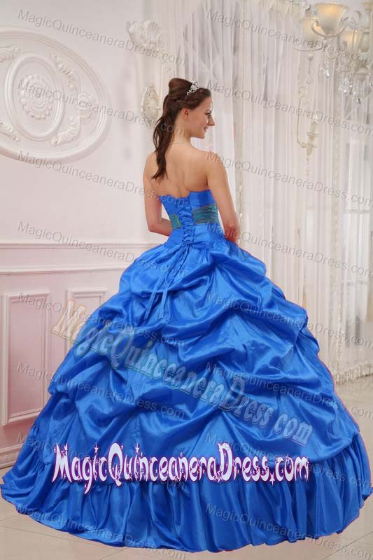 Strapless Floor-length Taffeta Beaded Quinceanera Dress in Blue in Castelar