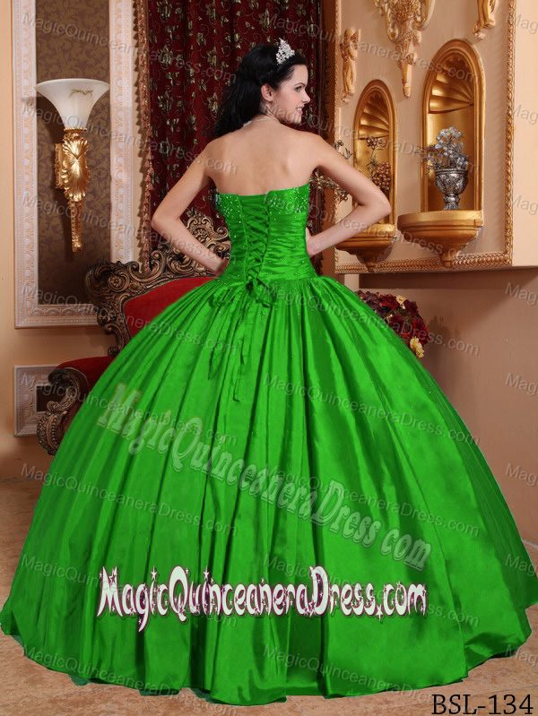 Green Strapless Floor-length Quinceanera Dress with Beading in Mendoza