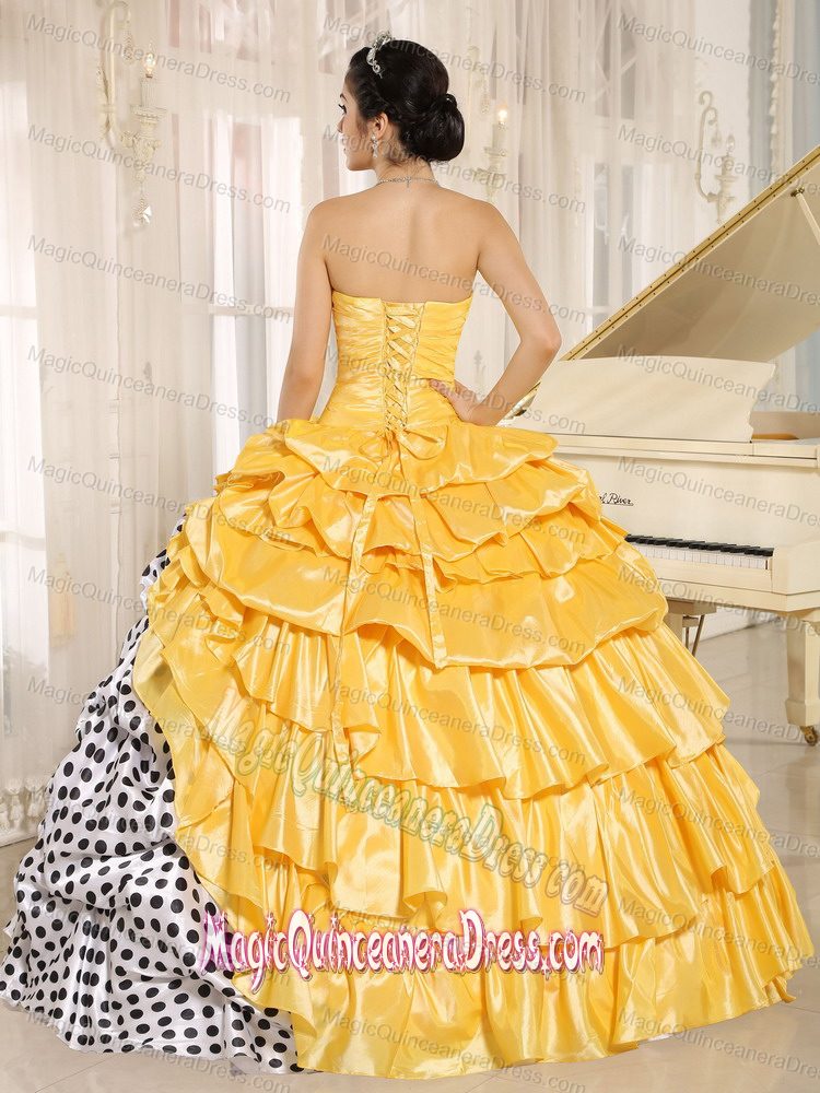 Light Yellow Strapless Floor Length Quinceanera Dress with Pick Ups in Danville