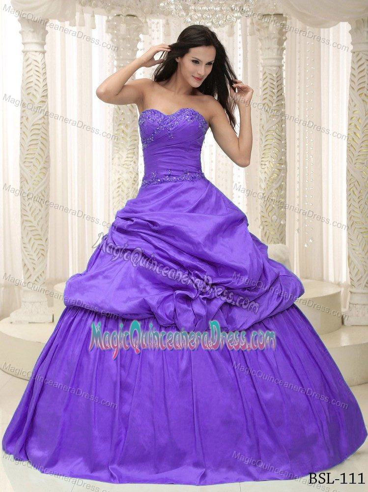 Taffeta Sweetheart Lace Up Quinceanera Dress with Appliques in Lubbock