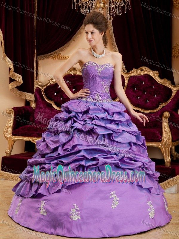 Ruching and Appliques Quinceanera Dresses with Pick Ups near Renton