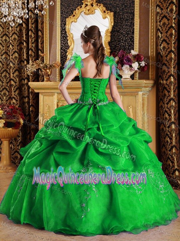 Green Straps Organza Quinceanera Dress with Appliques and Hand Made Flowers
