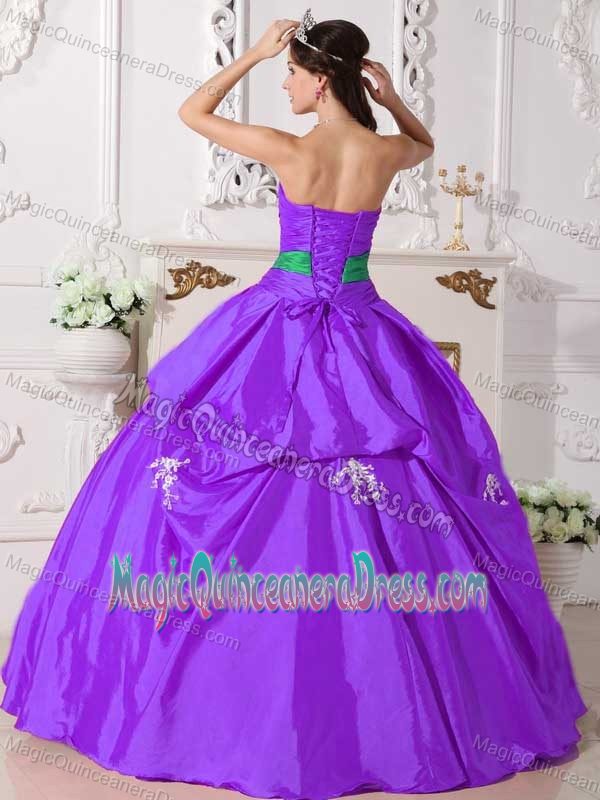 Purple Taffeta Strapless Quinceanera Dress with Beading and Green Bowknot