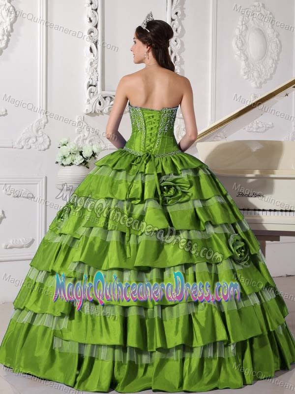 Green Sweetheart Taffeta Embroidery Quinceanera Dress with Ruffled Layers