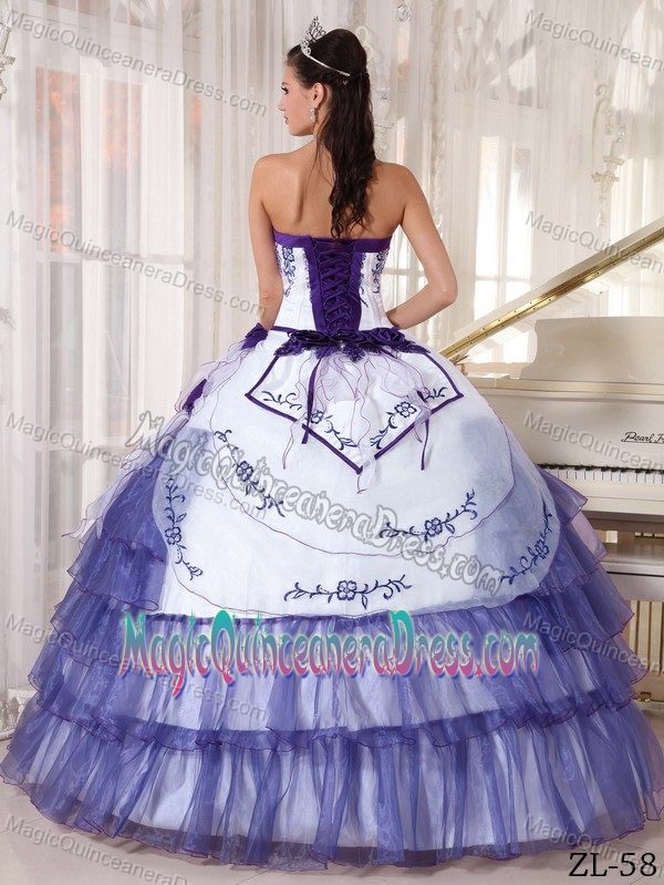 Unique White and Purple Sweetheart Long Quince Dresses with Embroidery