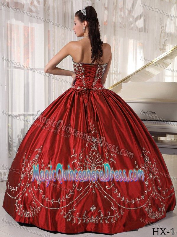 Rust Red Strapless Full-length Quinceanera Gown with Embroidery in Union