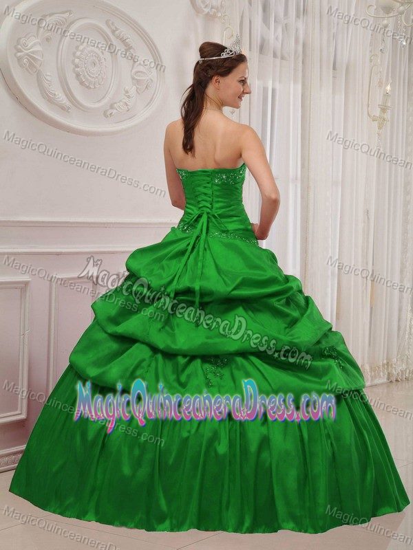 Green Pick-ups Ruched Beading Guayanilla Puerto Rico Quinceanera Dress