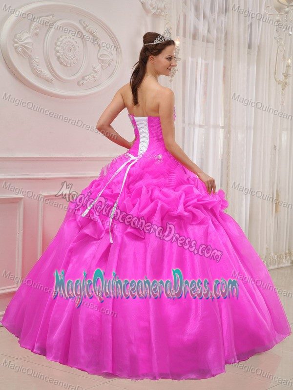 Appliques Beaded Hot Pink Sweet 15 Dresses for Quince in Naguanagua