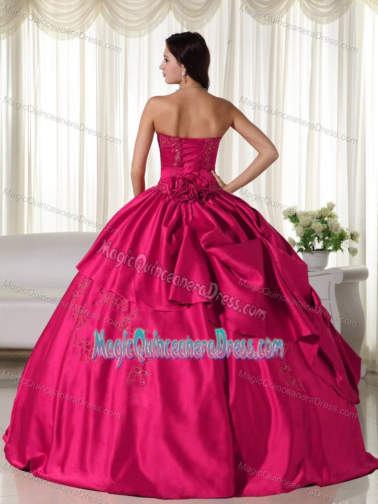 Embroidery Coral Red Pick-ups Utuado Puerto Rico Quinceanera Dresses