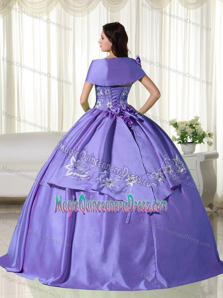 Off the Shoulder Purple Embroidery Flowers Arroyo Quinceanera Dress