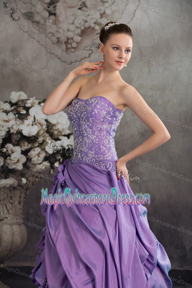 Embroidery Lavender Ruffles Hand Made Flowers Maracay Quinceanera Dress