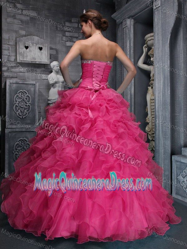 Coral Red Sweetheart Beaded Ruffled Quinceanera Gowns with Appliques in Flagstaff