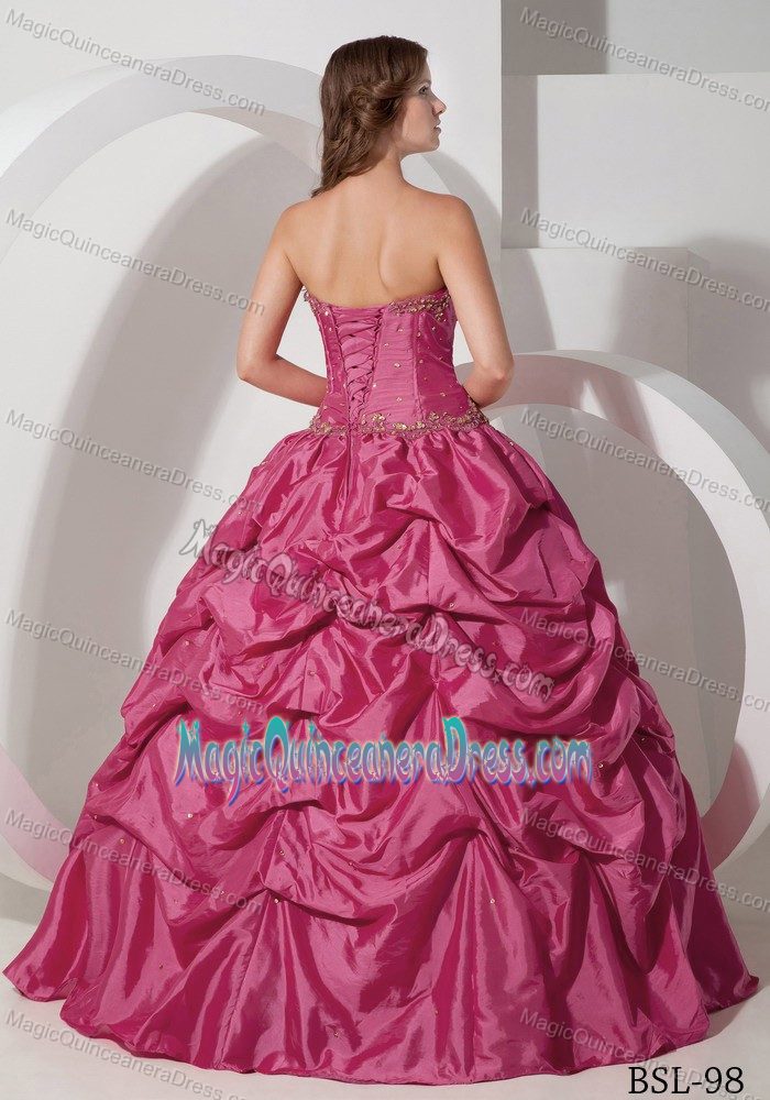 Pick-ups Hot Pink Coral Red Beading Quinceanera Dress in Cabo Rojo