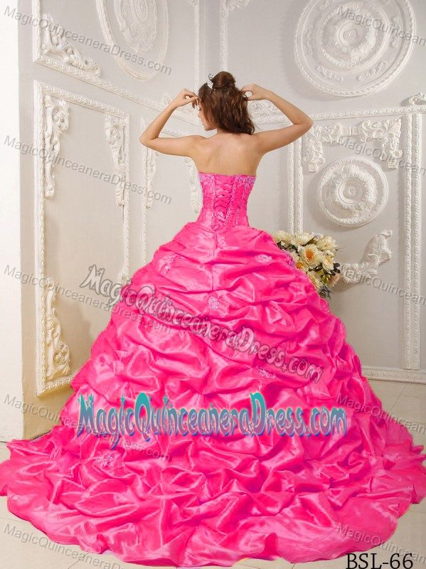 Hot Pink Taffeta Appliques Beaded Quinceanera Gown with Court Train