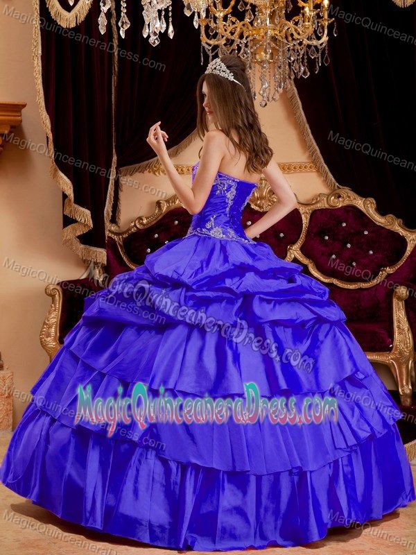 Layered Taffeta Appliques Blue Quinceanera Dresses in Bilwascarma