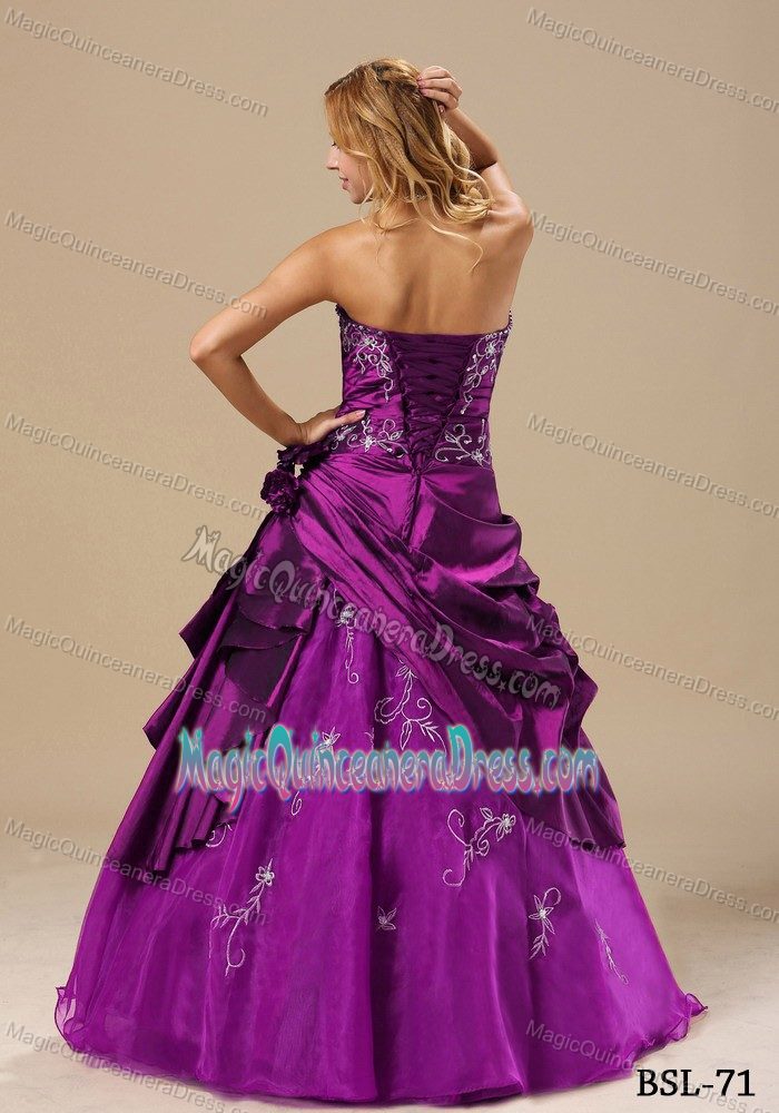 Purple Strapless Embroidery Sweet Sixteen Quinceanera Dresses