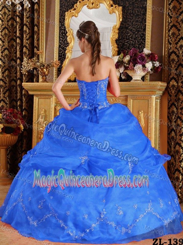 Perth WA Royal Blue Sweet Sixteen Dresses Decorated White Appliques