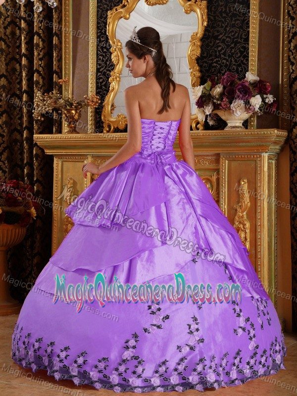 Bunbury WA Purple Ruche Sweet Sixteen Dresses Decorated Appliques