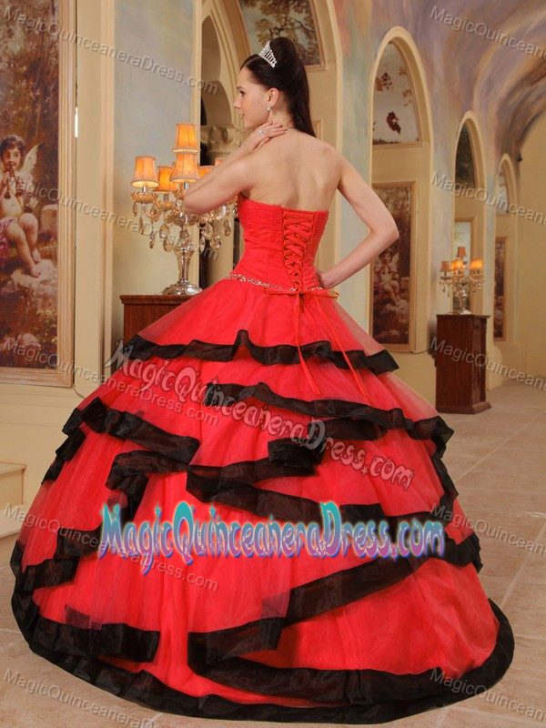 Red Ball Gown Appliques Dresses for Quinceanera with Black Hemline