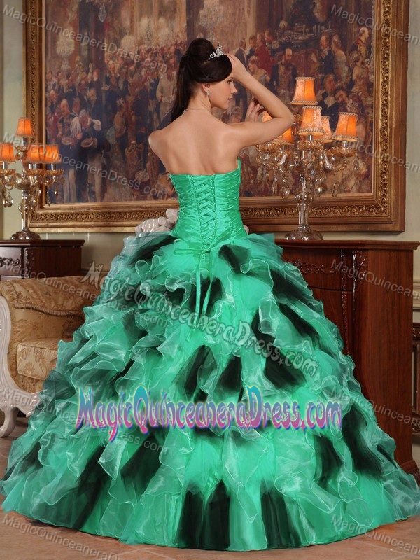 Green and Black Quinceanera Gown Dresses with Tucks and Appliques
