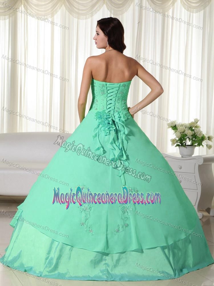 Apple Green Chiffon Sweetheart Sweet Sixteen Dresses with Beads