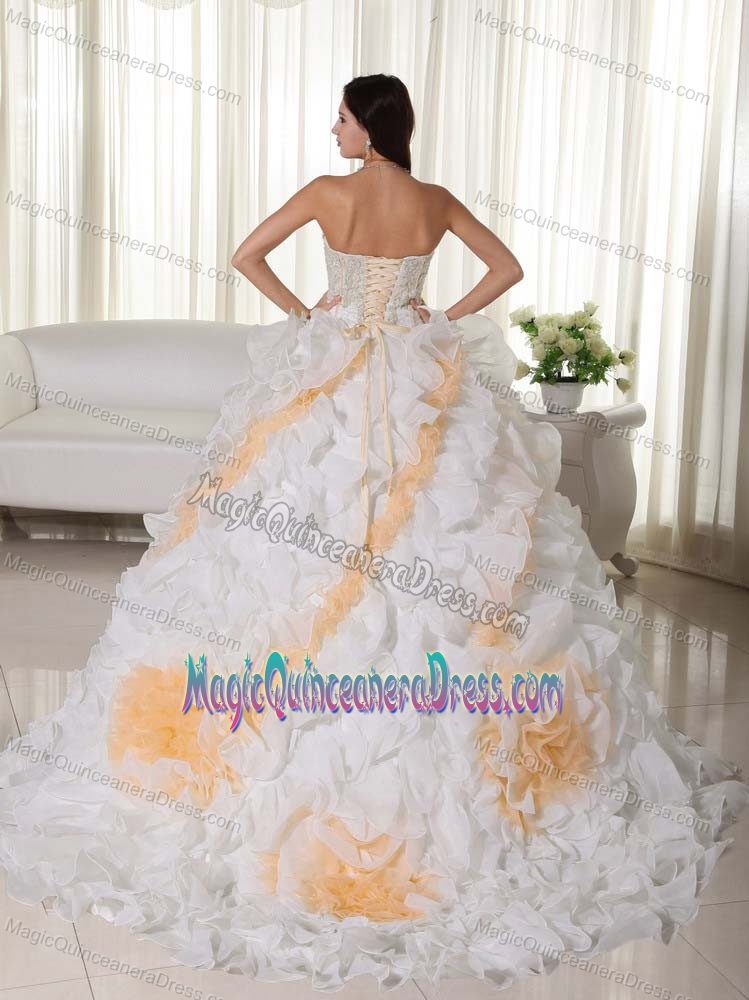 Court Train White Sweetheart Quinceanera Dresses with Appliques