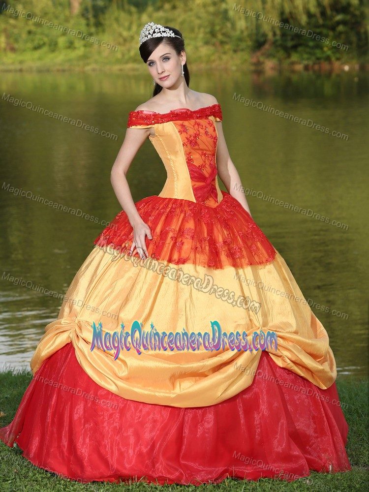 Off The Shoulder Two-toned Sweet Sixteen Dresses With Appliques