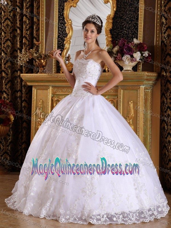 Beads Embroidery White Quinceanera Dress in Grevenbroich Germany