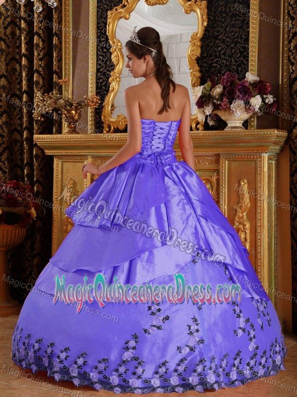 Taffeta Purple Appliques New Quinceanera Gowns in Castrop-Rauxel