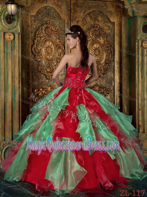 Organza Red Beading Strapless Ruffled Quinceanera Gown in Alzey