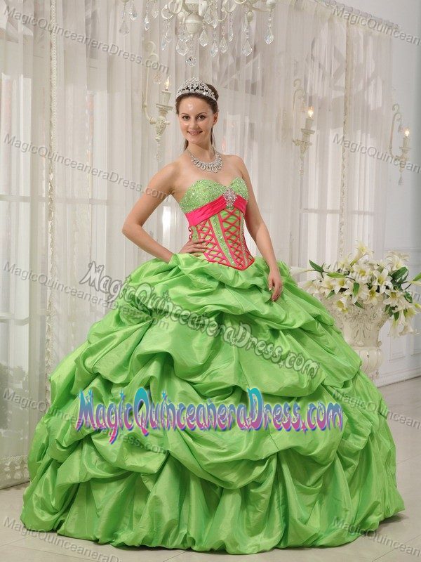 Spring Green Sweetheart Beading Pick-ups Dress for Quince in Dawson