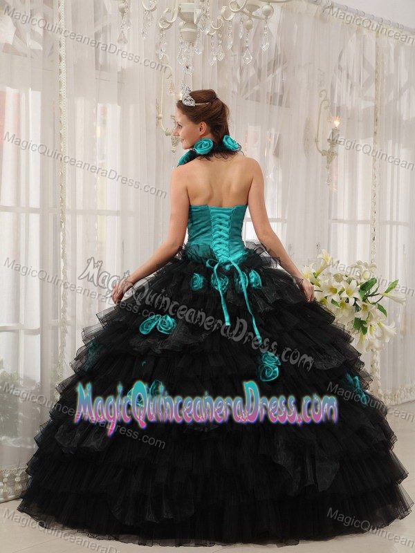 Teal and Black Halter Quince Dresses in Crane Hill with Flowers Decorate