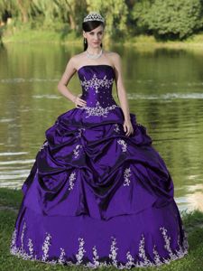 Purple Satin Custom Made Quinceanera Dress with Embroidery in Murfreesboro