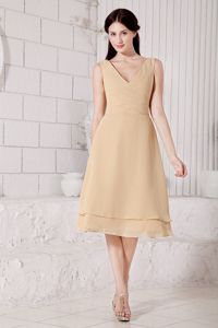 Champagne V-neck Tea-length Chiffon 15 Dresses For Damas with Ruches