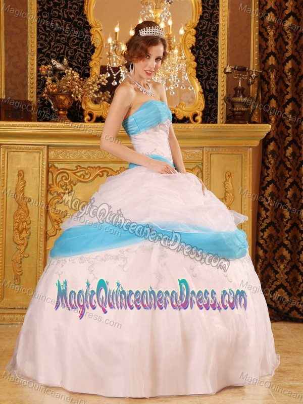 Perfect Strapless Princess Sweet Sixteen Dress in Light Pink with Appliques in Blanco