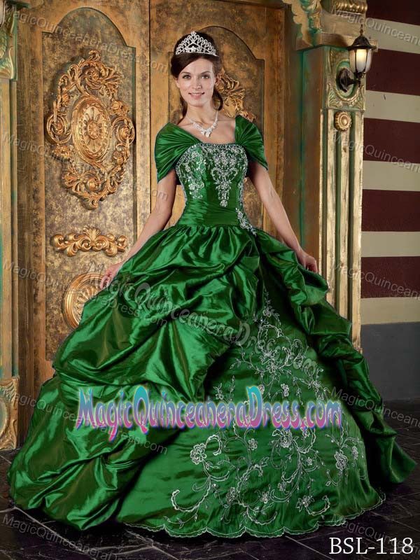 Gorgeous Green Strapless Floor-length Quinceanera Gown Dresses with Appliques