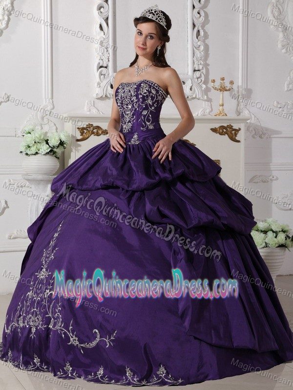 Purple Strapless Taffeta Quinceanera Dress with Embroidery in Vancouver WA