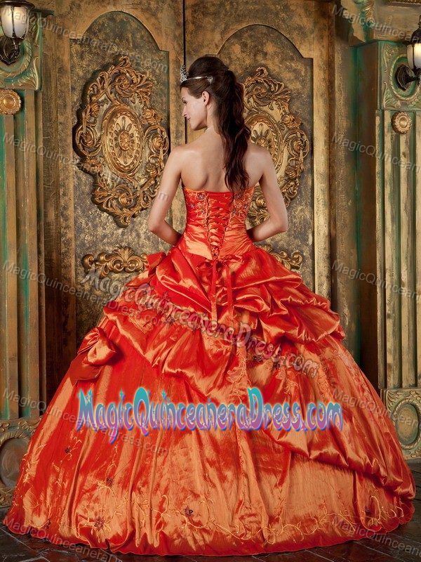 Orange Red Lace-up Long Dresses for Quince with Pick-ups and Bowknots