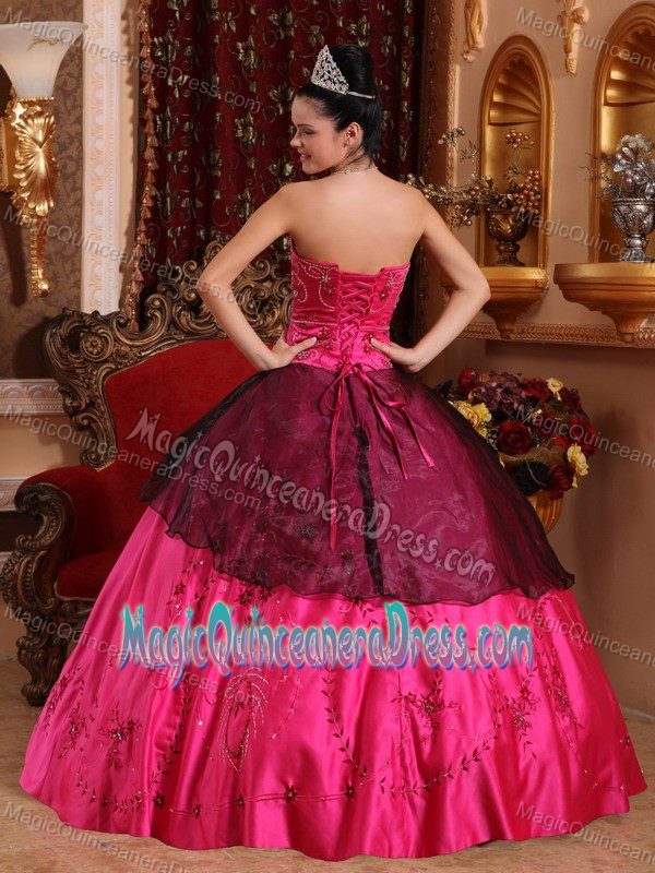 Sweetheart Satin Embroidered Beaded Quinceanera Dress in Hot Pink in Waco