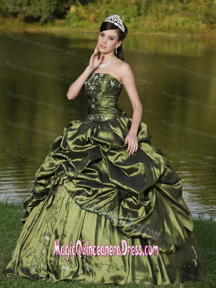 Gorgeous Strapless Beaded Appliqued Quinceanera Gowns with Pick Ups in Fresno