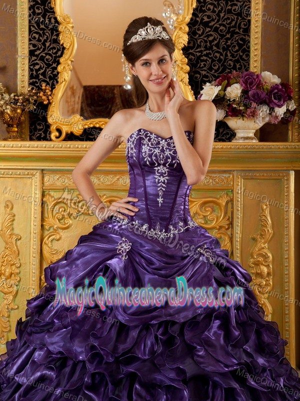 Townsville Pieces Ruffles and Boning Details Sweet 15 Dresses in Purple