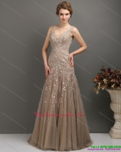 Discount Empire Dama Dress with Brush Train and Appliques