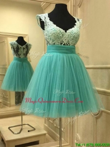 Elegant Deep V Neckline Short Dama Dresses with Lace