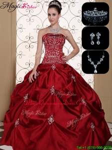Latest Embroidery Strapless Classic Quinceanera Dresses in Wine Red