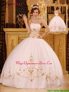 New Style White Ball Gown Strapless Floor Length Luxury Quinceanera Dresses
