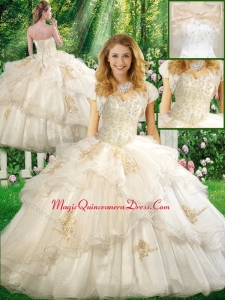 2016 Pretty Ball Gown Quinceanera Dresses with Appliques and Ruffles in White