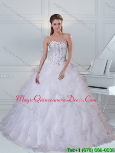 Hot Sale Sweetheart White Quinceanera Dress with Ruffles and Beading